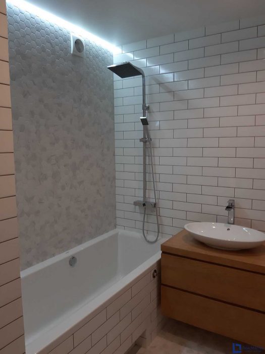 Ремонт ванной комнаты в белом цвете